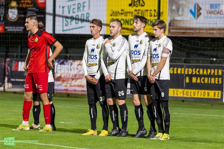 Sterk Pelt wint in de slotfase (2-1)