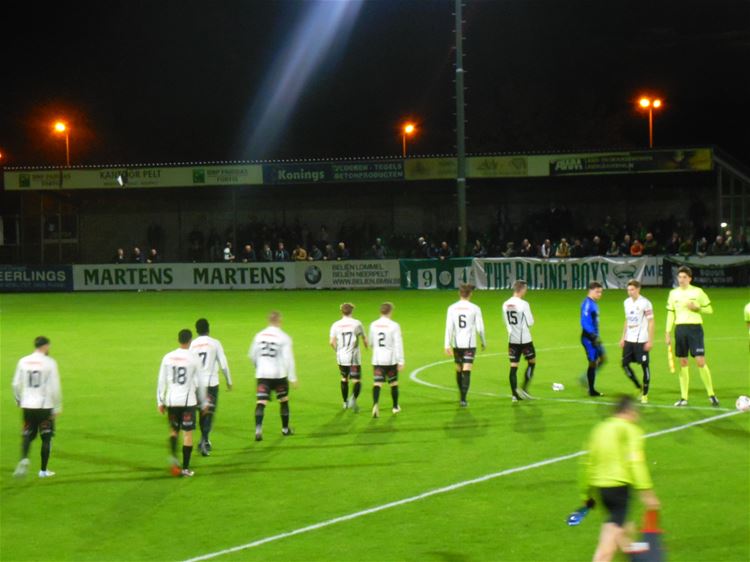 Onnodig verlies tegen Racing (0-1)