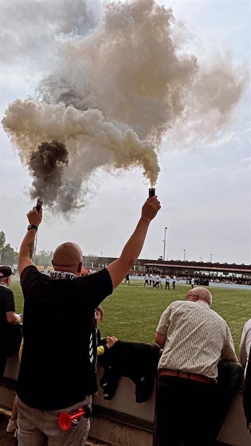 Supporters 1